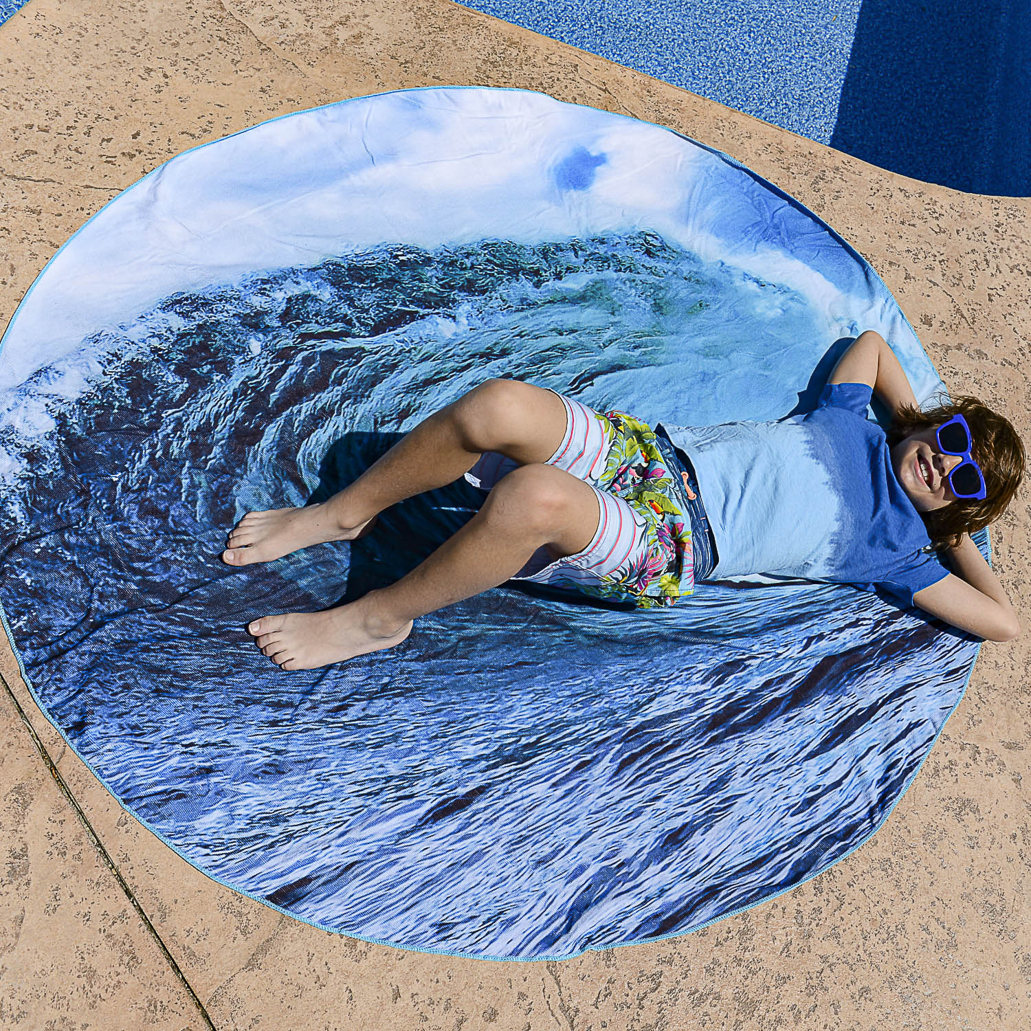 Wave Shredder - Watchitude Huge Round Towel image number 1